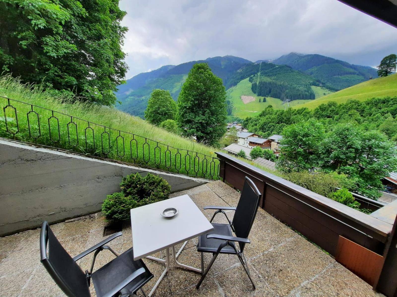 Appartement Bernkogel Заалбах-Хинтерглем Екстериор снимка